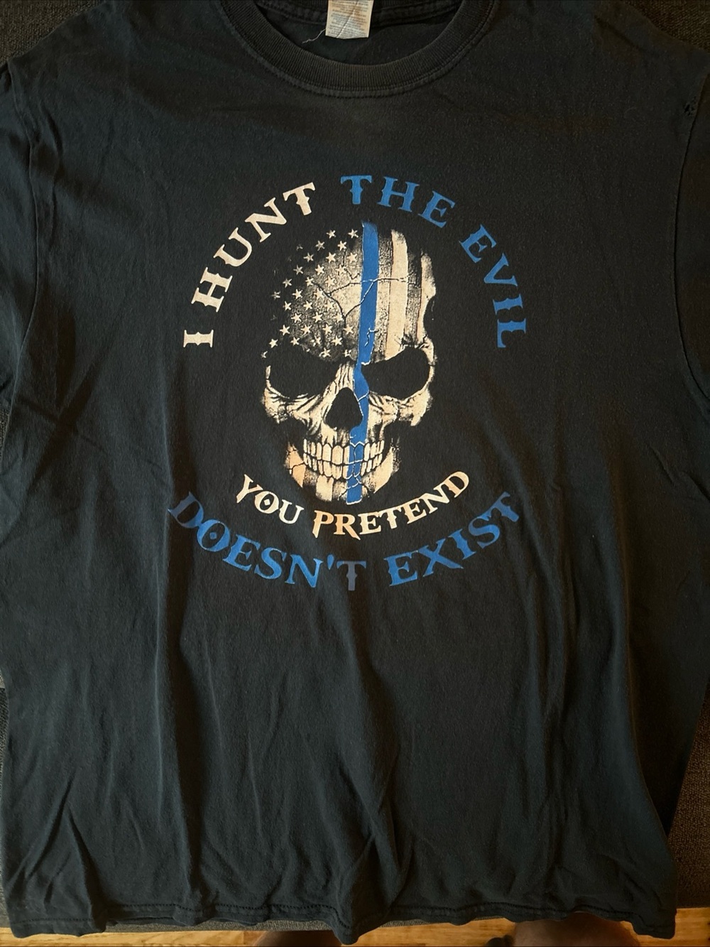 I Hunt The Evil You Pretend Doesnt Exist T-Shirt American Flag Skull Medium Y2K